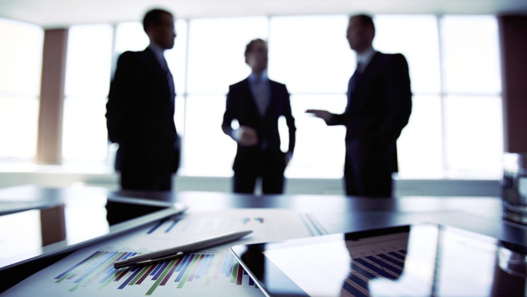 Interpretação Consecutiva em Reuniões de Negócios: Como Funciona na Prática