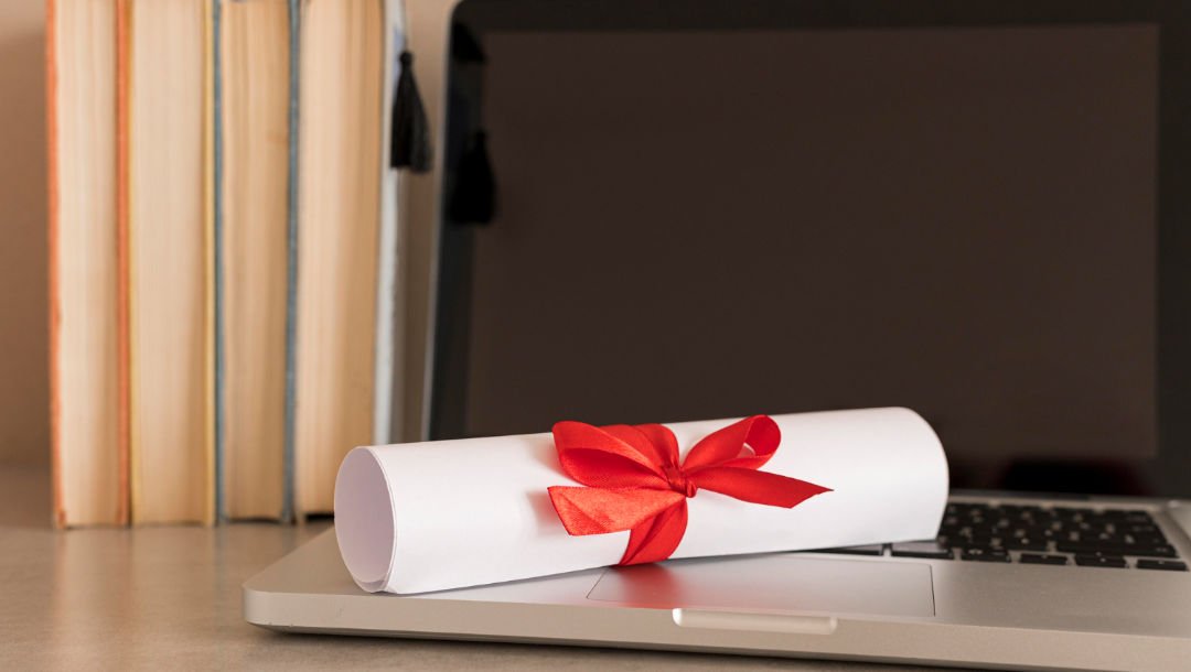 Tradução de Documentos Para Validação de Diploma Profissional no Exterior