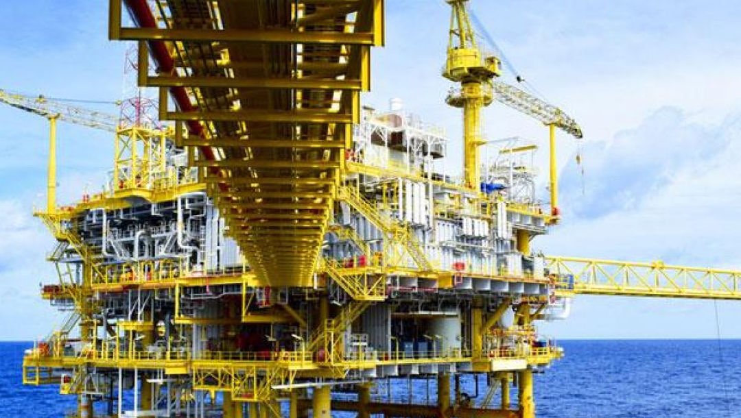 Tradução Técnica de Normas Operacionais Para Trabalho em Plataformas de Petróleo na Noruega